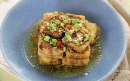Món đậu phụ rán xong làm thêm bước này giòn rụm thơm nức: Tưởng đơn giản mà ngon bất ngờ!