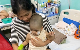 MS 1026: Con trai mắc bệnh hiếm gặp, người mẹ trẻ tha thiết cầu xin sự giúp đỡ