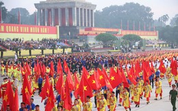 Các khối, đoàn, đại biểu di chuyển vào Quảng trường Ba Đình
