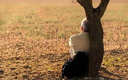 Cay đắng tuổi già: Đi làm 'hét ra lửa', đến lúc nghỉ hưu bị coi thường