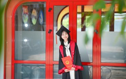 Cú 'quay xe' ngoạn mục của thủ khoa tuyệt đối