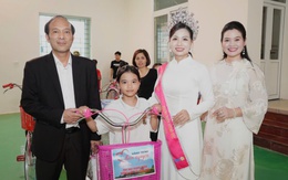 Hoa hậu Ninh Bình 'Lan tỏa yêu thương – Tiếp bước đến trường', trao xe đạp cho học sinh có hoàn cảnh khó khăn