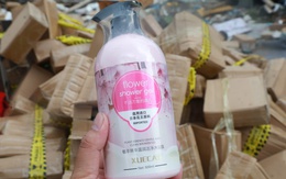 Vụ mỹ phẩm tên nước ngoài lẫn trong rác thải ở Hà Nội: Cơ quan chức năng vào cuộc
