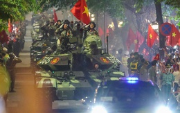 Nhìn lại hình ảnh tuyệt đẹp của những chiếc xe tăng, thiết giáp tham gia diễu binh, diễu hành