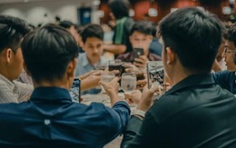 Sau buổi họp lớp 10 năm: Tôi nhận ra 3 chân lý giúp mình sống nhẹ nhõm hơn