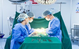 Nỗi khổ của người phụ nữ có bộ ngực to quá khổ: Nhức mỏi, ngại giao tiếp