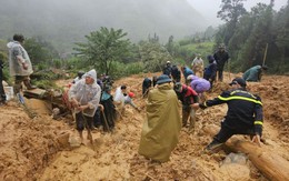 Vụ lũ cuốn trôi ngôi nhà khiến 4 người mất tích ở Tuyên Quang: Công tác tìm kiếm gặp nhiều khó khăn