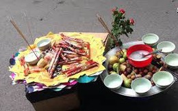 Nhầm lẫn phổ biến: Nhiều người cúng cô hồn xưng danh và 'mời về' như cúng Tổ tiên nhà mình