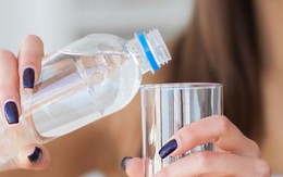 Sự thật ít ai biết: Nước ấm mới là ‘bạn đồng hành’ tốt nhất khi uống thuốc