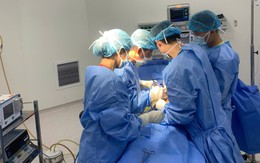 Mổ sỏi mật thành công cho người đàn ông có trái tim bên phải