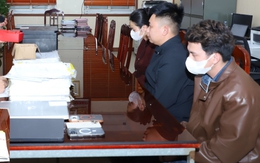 Triệt phá đường dây làm giả con dấu, hồ sơ xin việc tại Ninh Bình