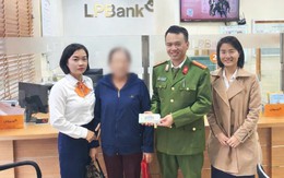 Giây phút nhanh trí nhân viên ngân hàng giúp người phụ nữ thoát khỏi bẫy lừa đảo 160 triệu đồng