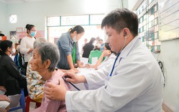 Từ 2026, hai đối tượng nào được tăng mức hưởng khám chữa bệnh BHYT lên 100%?