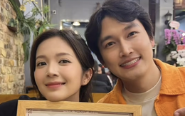 Hành động ý nghĩa của vợ chồng Đình Tú – Ngọc Huyền trong lần đầu đến Hải Phòng sau đám cưới