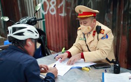 Hà Nội: CSGT phát hiện nhiều tài xế vi phạm nồng độ cồn ở mức cao trong ngày thứ 2 nghỉ Tết Dương lịch
