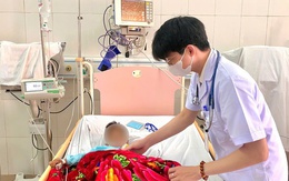 Tự lấy thuốc của người lớn rồi cùng nhau uống, 3 trẻ phải nhập viện, bác sĩ đưa ra khuyến cáo quan trọng