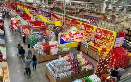 Hàng Tết Nguyên đán ở siêu thị đã lên kệ, sẵn sàng phục vụ người mua với mức giảm giá đến 40%