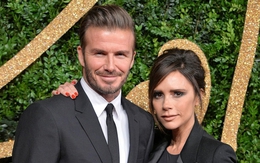 Victoria suy sụp, David Beckham phản ứng 'lạ' sau khi bị con trai cả bóc mẽ