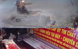 Clip: Hai đối tượng bịt mặt, cầm dao xông vào cướp tiệm vàng tại Ninh Bình