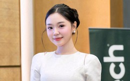 Nữ MC song ngữ quê Khánh Hòa gây chú ý Miss World Vietnam 2025