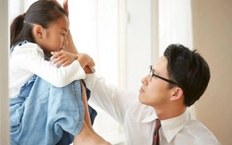 Một hành động của trẻ khiến nhiều cha mẹ lầm tưởng là EQ cao, thực chất chỉ là 'khôn vặt'