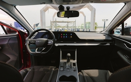 Xe gầm cao SUV giá chỉ từ 485 triệu đồng ở Việt Nam cực thích hợp cho gia đình đi chơi tết