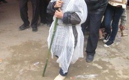 Lý do có tục mũ gai đai chuối và chống gậy trong đám tang, xưa nay đều phải thế