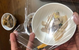 Nguy cơ thôi nhiễm hóa chất vì dùng màng bọc thực phẩm sai cách: 5 lỗi nhiều người mắc
