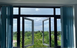 Đây mới là cách chống thấm, hút ẩm cửa sổ mùa mưa và hạn chế ban công đọng nước