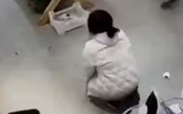 Cô gái 28 tuổi bị bố mẹ kiểm soát tới nỗi đôi giày 700 nghìn cũng không được mua