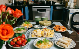 Từng nằm liệt giường gần 1 năm, người phụ nữ 55 tuổi ở Hà Nội "hồi sinh" kỳ diệu bên những mâm cơm gia đình chữa lành