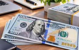 Tỷ giá USD hôm nay 17/10: Thị trường tự do bật tăng, có nên mua USD lúc này?