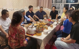 Có 9 tỷ tiền đền bù, vợ chồng tôi định mua đất xây nhà 6 tỷ, 3 con gái lại đưa ra đề nghị bất ngờ