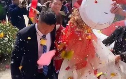 Cô dâu chết lặng khi nhìn thấy món quà cưới tình cũ gửi cho chú rể