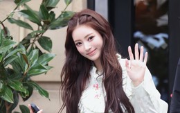 Anna MEOVV gây sốt với vẻ đẹp "thần tiên", xứng danh "tường thành nhan sắc" K-Pop