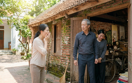 Về nhà giữa trưa, con dâu bàng hoàng phát hiện bí mật động trời của bố chồng