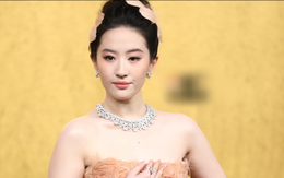 Lưu Diệc Phi kém sắc, dàn sao gầy trơ xương tại thảm đỏ hot nhất