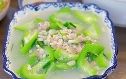 Mách bà nội trợ cách nấu canh mướp thanh mát, hỗ trợ kiểm soát axit uric, tốt cho sức khỏe