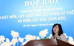 Bộ trưởng Bộ Y tế Đào Hồng Lan xúc động khi nói về những trẻ em mòn mỏi chờ ghép tạng