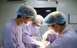 Phẫu thuật thành công khối u hiếm gặp đường tiêu hóa cho cụ bà 100 tuổi