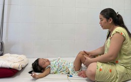 MS 1125: Con bệnh nặng liên tục nằm viện từ lúc chào đời, người mẹ ở Huế cầu mong được giúp đỡ