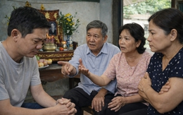 Bác mất chưa giỗ đầu, họ hàng họp đòi nhà tổ vì con nuôi không có quyền thờ cúng