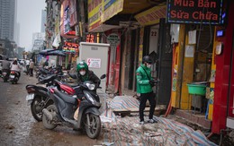 Đường Nguyễn Tuân vẫn ngổn ngang sau Tết