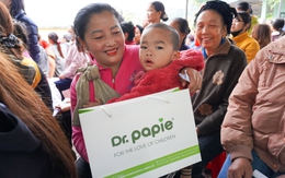 Dược phẩm STARMED đồng hành cùng Báo Sức khỏe và Đời sống mang yêu thương đến với trẻ em vùng cao Nghệ An