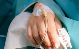 Người phụ nữ phát hiện ung thư đại trực tràng ở tuổi 31 có 1 thói quen ăn uống nhiều người Việt mắc phải