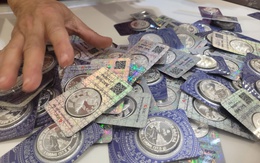 Giá bạc hôm nay (13/3): Thị trường trong nước tiếp tục giảm mạnh, giá bán giảm còn 85 triệu đồng/kg