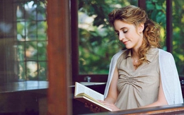 Bí quyết phụ nữ tuổi 50: Ngừng làm ngay 4 việc này để có cuộc sống an nhiên, hạnh phúc