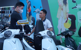 Xe máy điện trở thành lựa chọn được nhiều người cân nhắc: Xu hướng ngắn hạn hay tất yếu của thị trường?