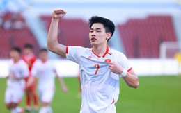 Cầu thủ Đình Bắc nhận tin vui cùng Hoà Minzy, hạnh phúc nói một điều