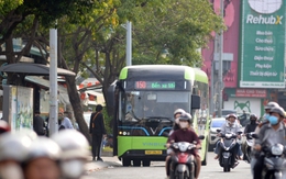 Lượng hành khách đi metro, xe buýt tại TP.HCM tăng 35% sau Tết